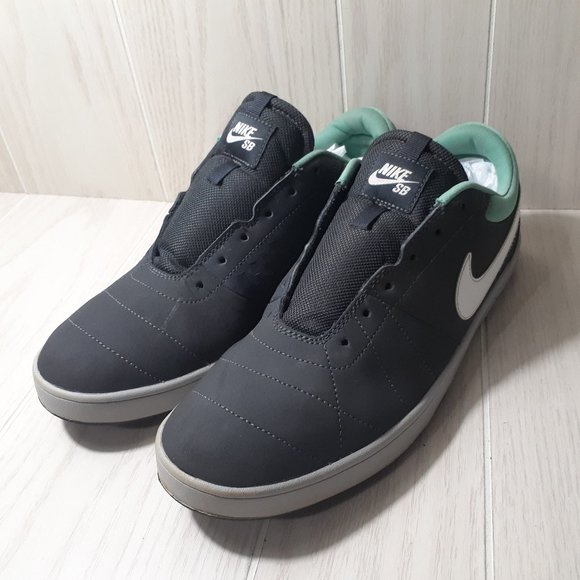 Nike SB Dunk Low Rare Colorway Of Charcoal Grey And Mint Green Mens Size 11 - Picture 1 of 8